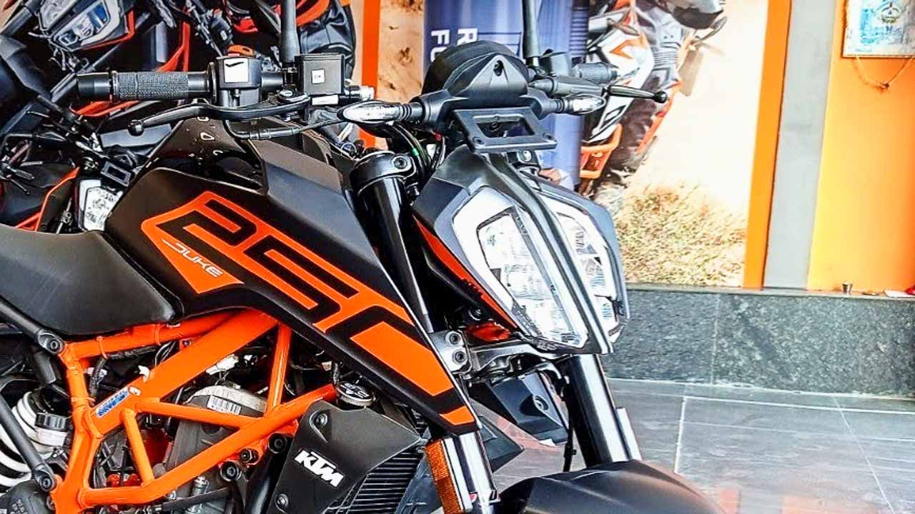 KTM, Husqvarna Sales Apr 2022 – Duke 